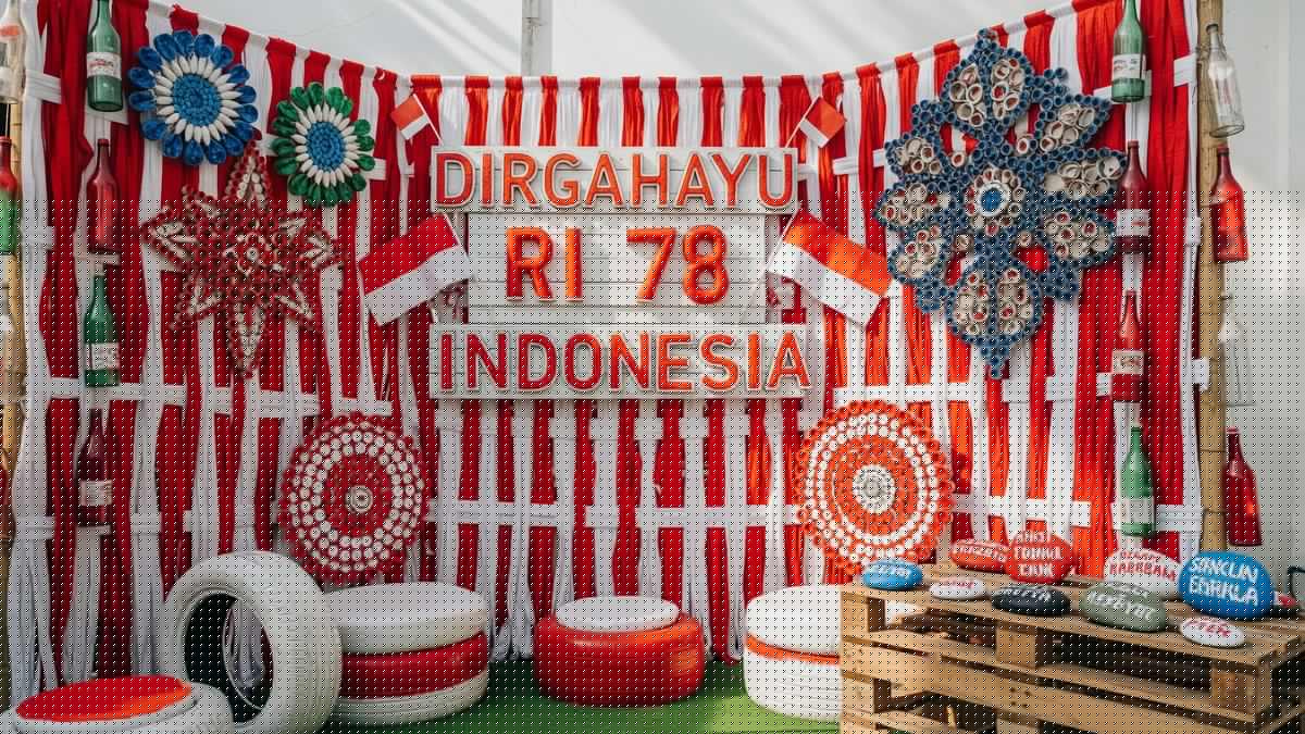 15 Ide Photo Booth 17 Agustus dari Barang Bekas yang Instagramable dan Mudah Ditiru