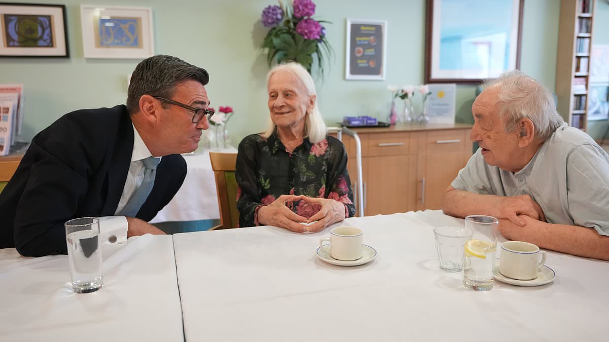 'What, a new one? They keep changing every 5 minutes': Care home resident speaks for Britain after meeting Burnham and being surprised to learn he is yet another new Prime Minister