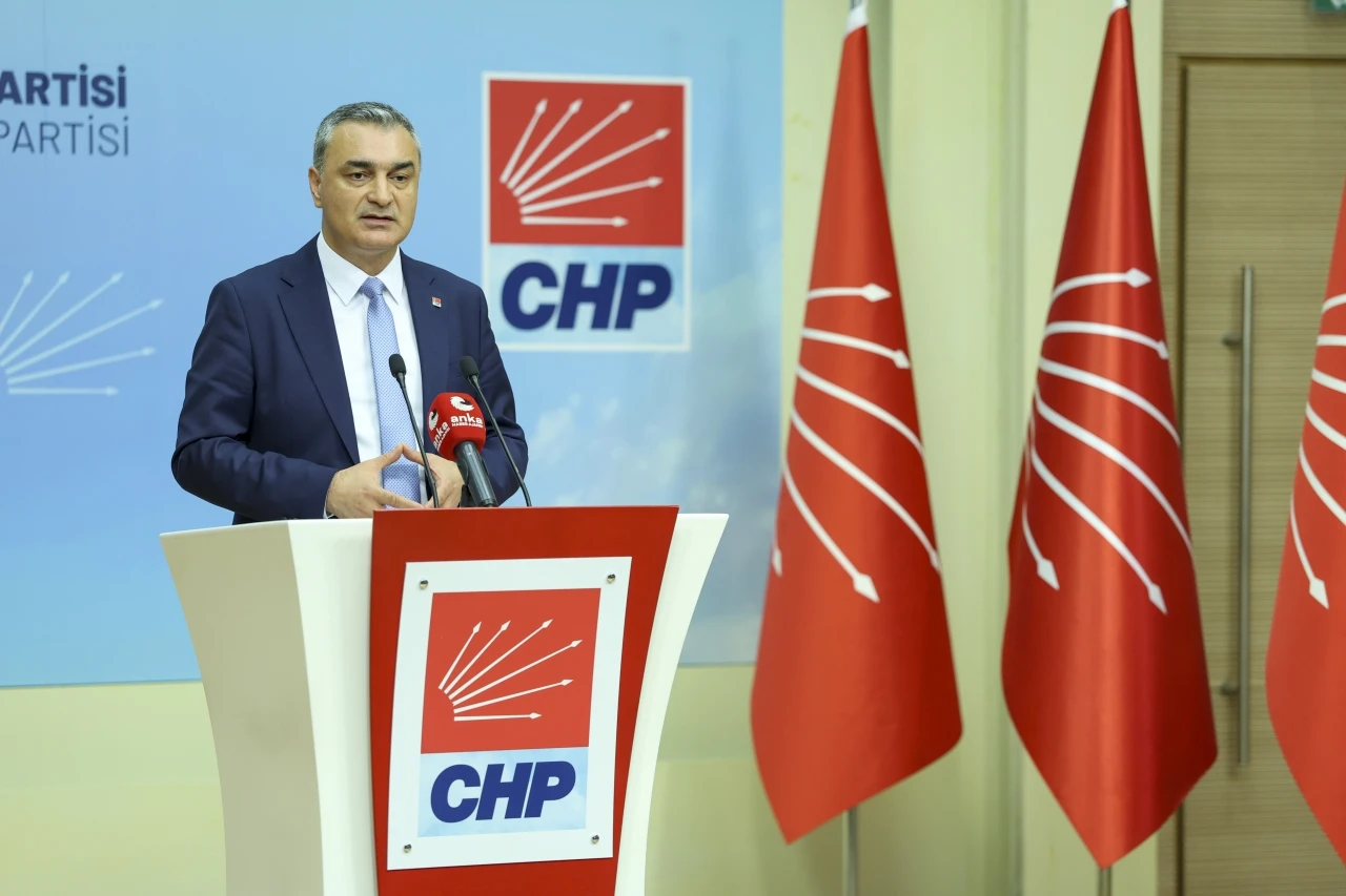 CHP’de 12 ile yeni il başkanı atandı