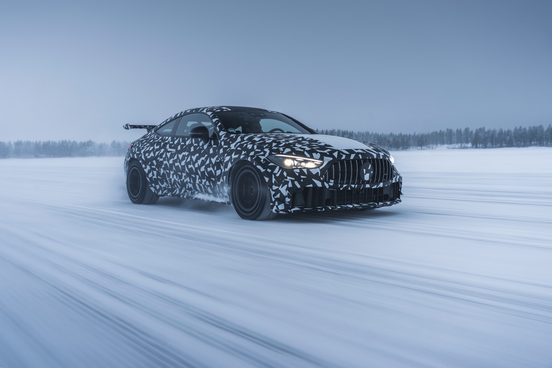 Commentaires sur Mercedes CLE Mythos, le retour en grâce du V8 par SGL