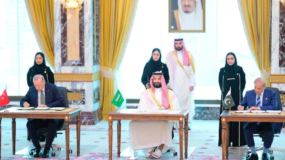 India Examining Implications Of Pakistan-Turkey-Saudi Arabia Mecca Defence Pact: MEA