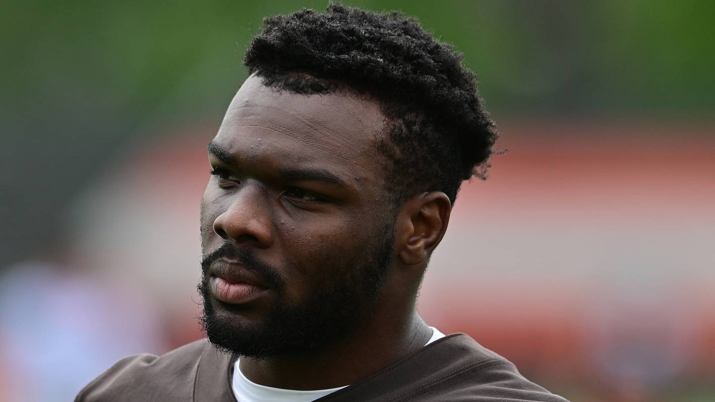 6 Commanders players already falling behind at 2026 training camp