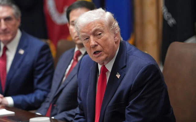 Trump afirma que “hay una gran posibilidad” de que Hamás se desarme