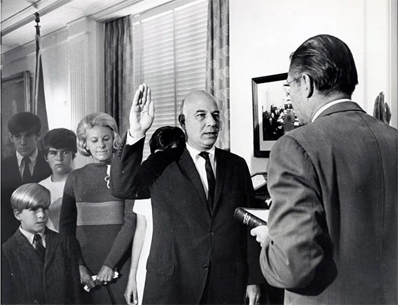 Schiff Advances Effort to Name Glendale Post Office in Honor of Navy Secretary Paul Ignatius
