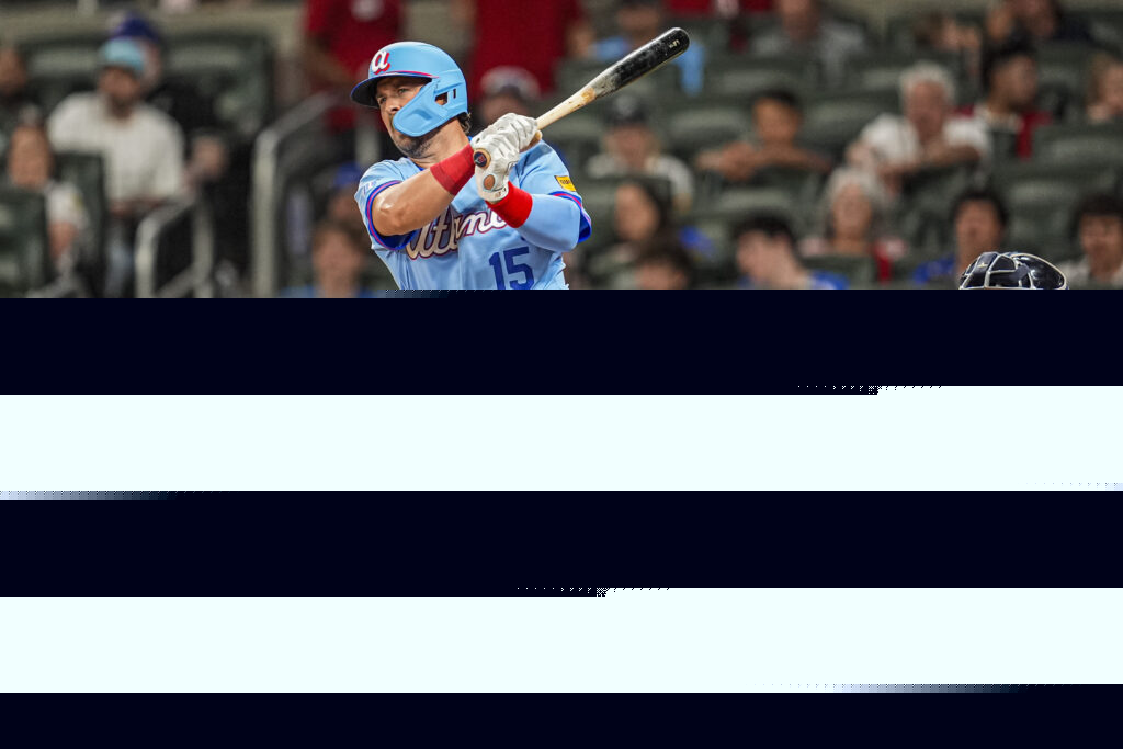 Braves Release Kyle Farmer