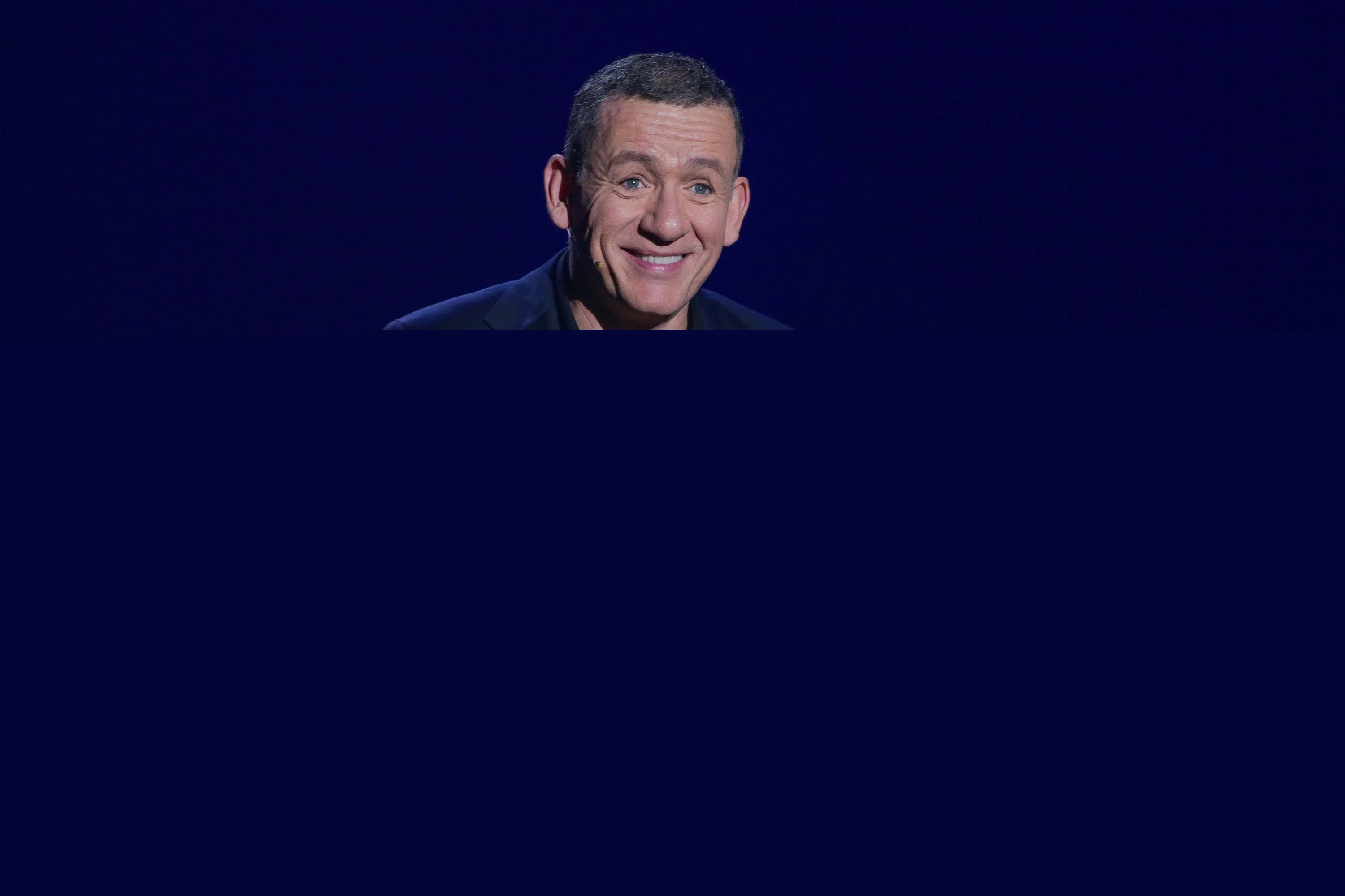 Rire et amour à Montréal pour Dany Boon : joyeuses photos en coulisses avec la belle Clara