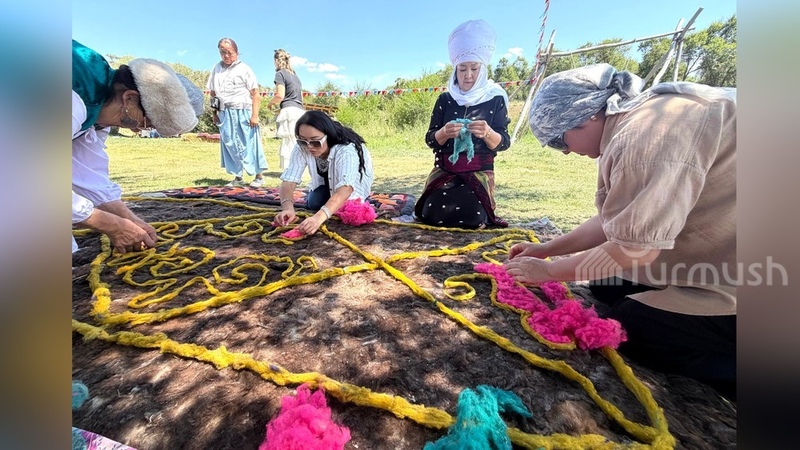 Issyk-Kul artisans showcase traditional crafts at cultural exhibition in Sary-Kol village
