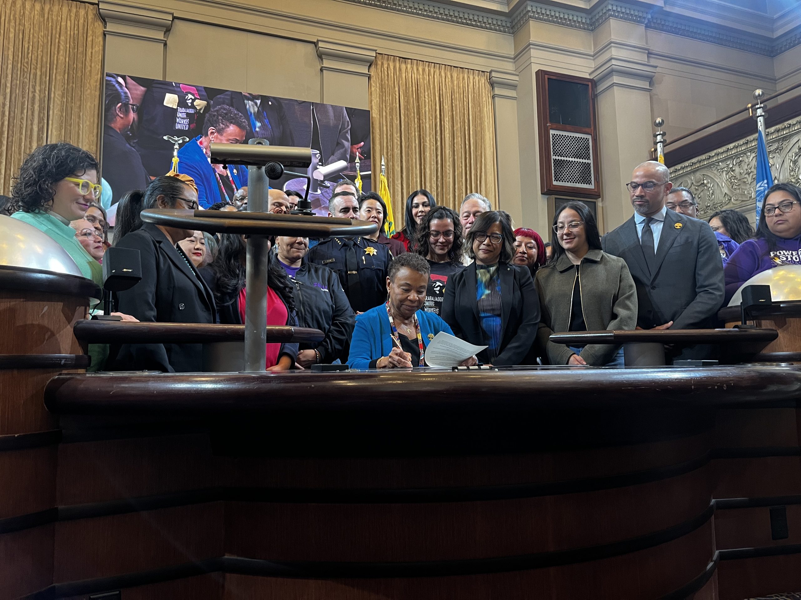 ICE agents can’t use city property, decrees Oakland Mayor Barbara Lee