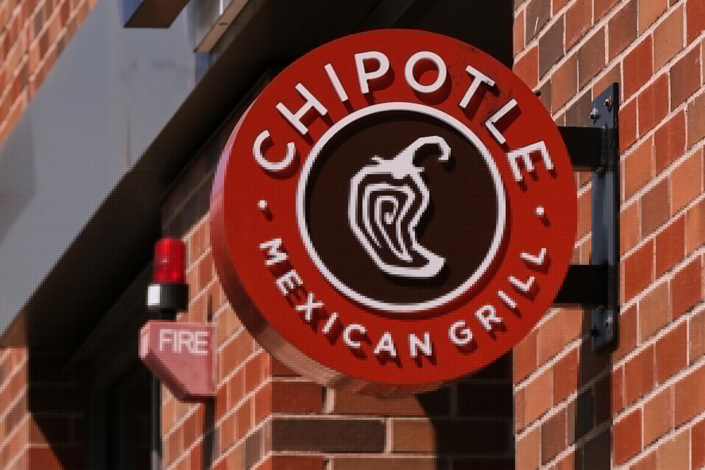 Minnesota woman sues Chipotle after being hospitalized with salmonella