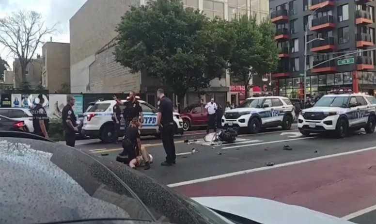 Two teens injured after crashing moped into marked NYPD vehicle in Corona: NYPD