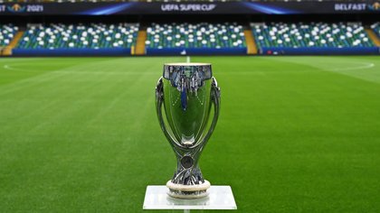 UEFA includes Chelsea, Barcelona, Benfical players in Champions League team