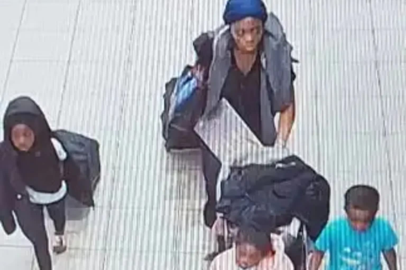 Mãe e três filhos estão desaparecidos há dois dias em cidade da Inglaterra