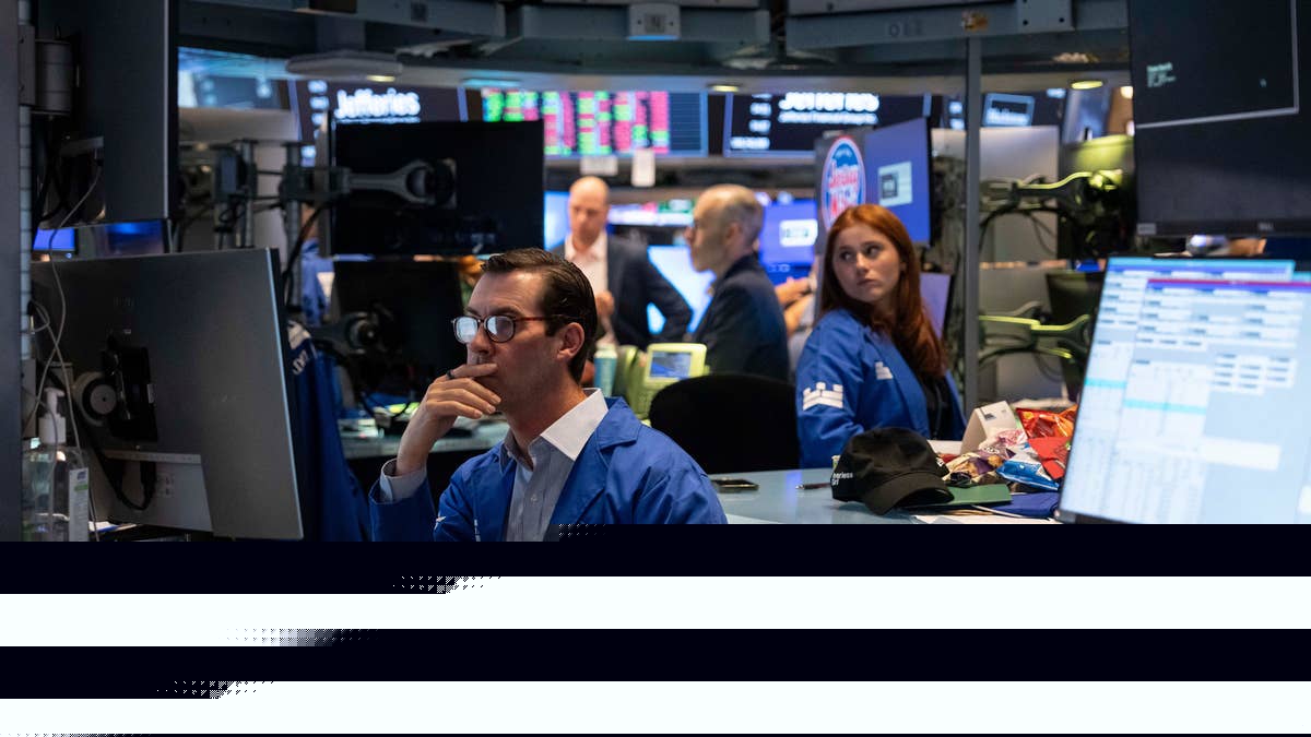Techjättarna driver Wall Street högre