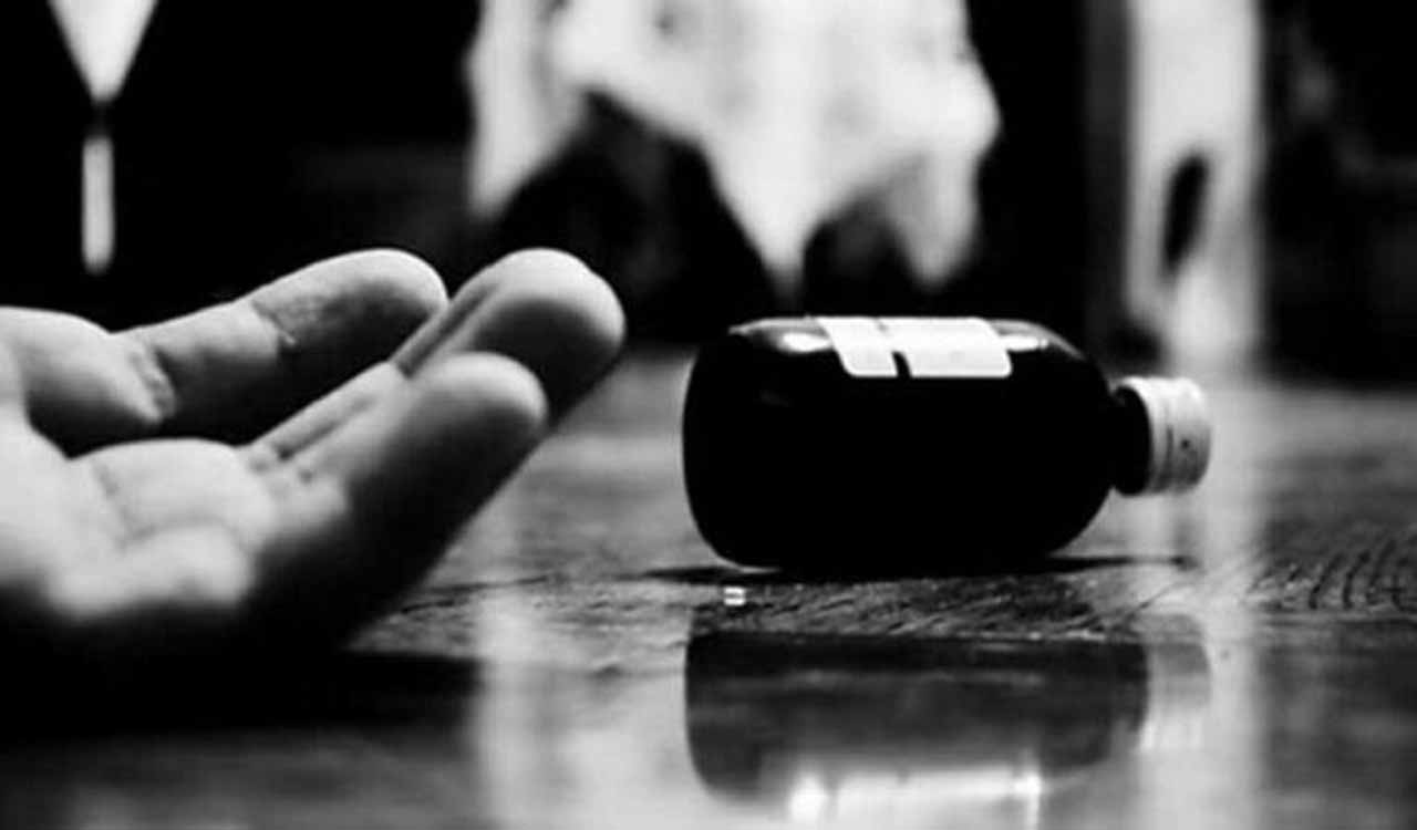 Unable to bear harassment by two youths a female constable dies by suicide