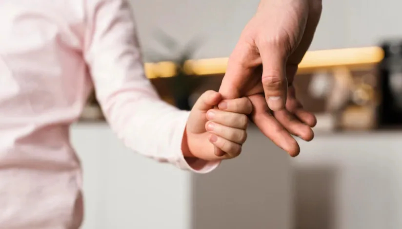 Brasileiros veem pais mais ausentes na criação dos filhos