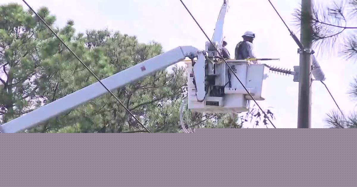 Crews work to restore power to thousands, clear roads in Triangle after powerful storms topple trees
