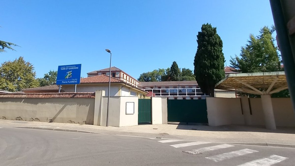 À 13 ans, il menace un camarade avec un couteau de 33 cm pour lui voler ses écouteurs, devant leur collège