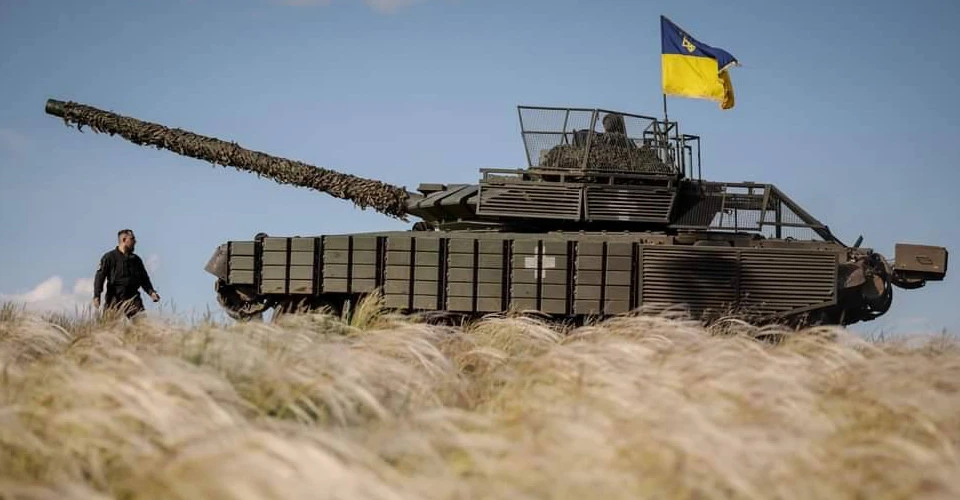 Ukraine continues to fight on credit, says economist Pendzyn