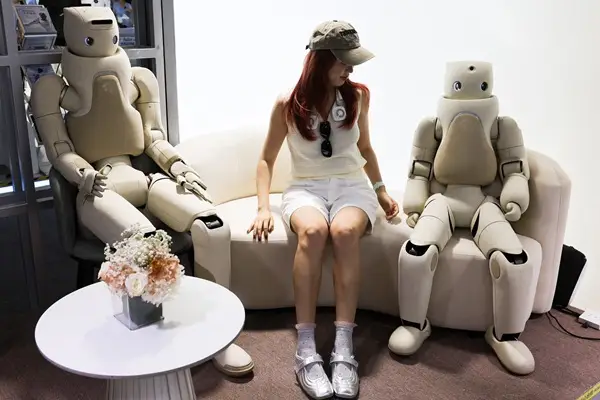 미국, 중국산 휴머노이드 로봇 전면 수입금지…AI 패권전 새 전선 열렸다