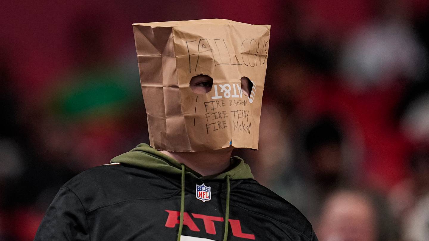 Injury to uber-important FA pickup just kicked the Falcons while they're down