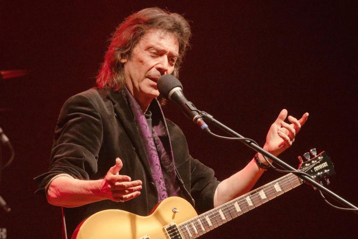 Steve Hackett Says He’s Open to a Genesis Reunion