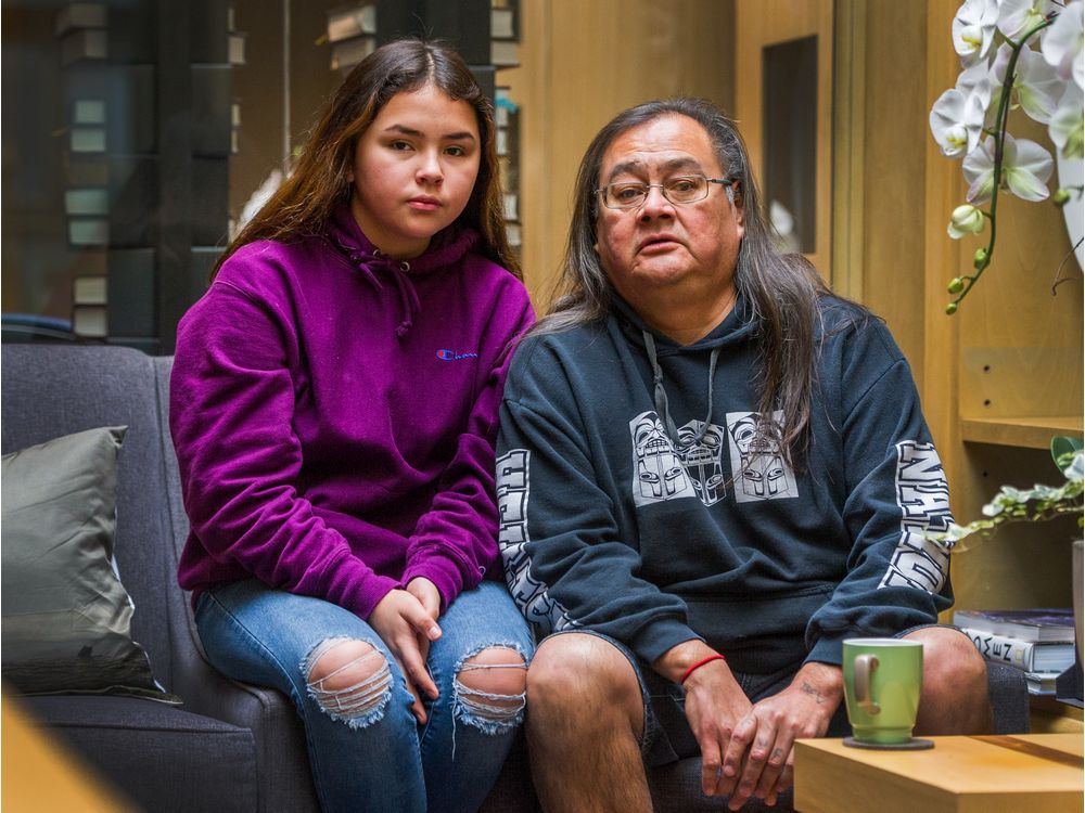 Police complaint commissioner to review discipline decision in handcuffing of Indigenous grandfather, girl