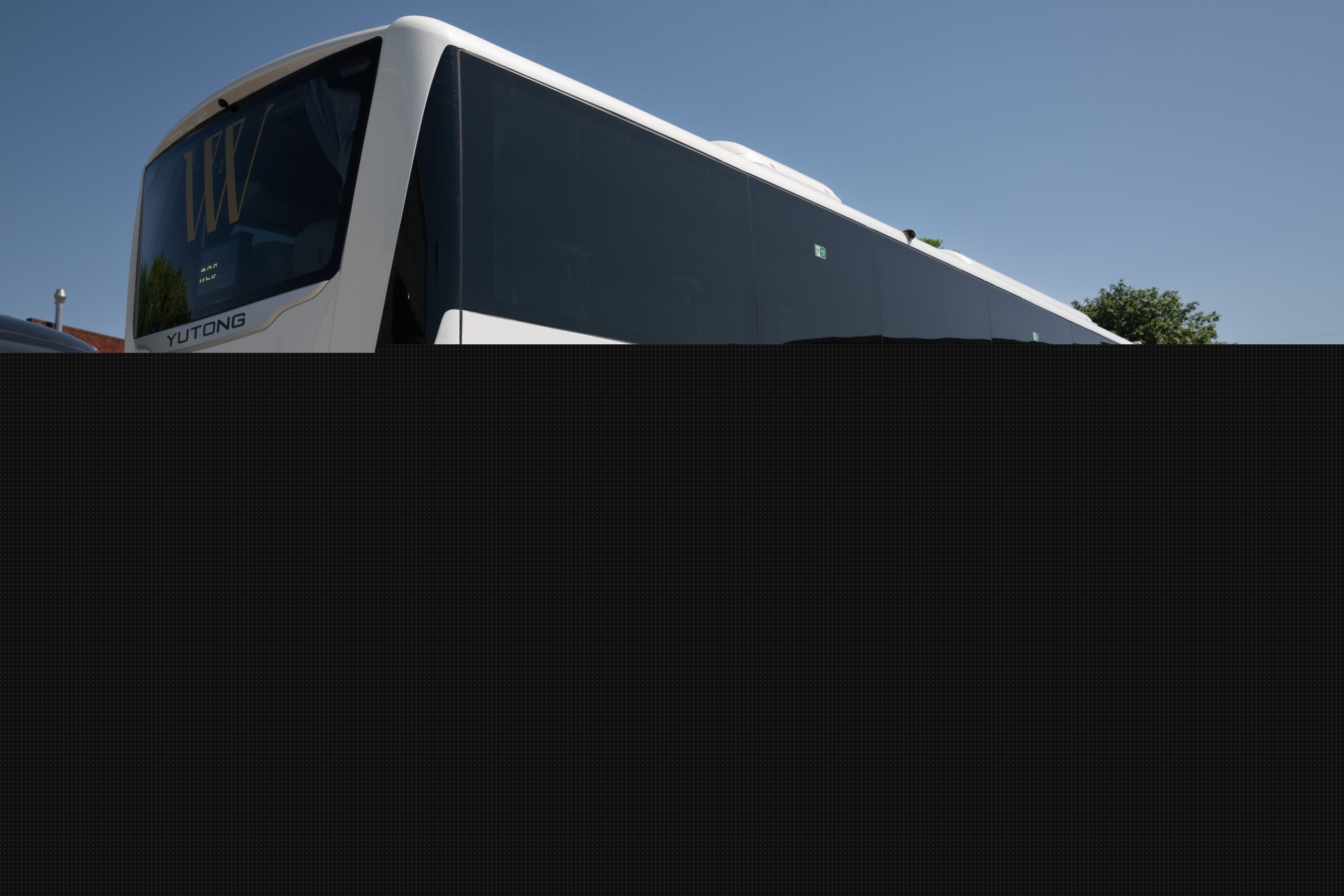 Electric coach operator Watts Way Travel gains access to 14 UK charging depots thanks to First Bus’ initiative