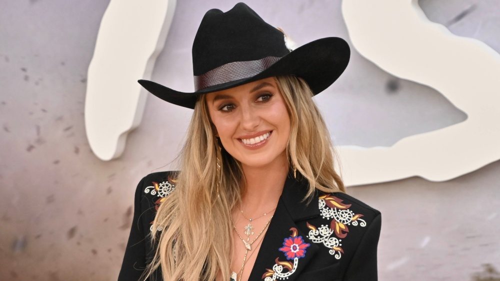 Lainey Wilson set to host the 59th annual Country Music Association Awards