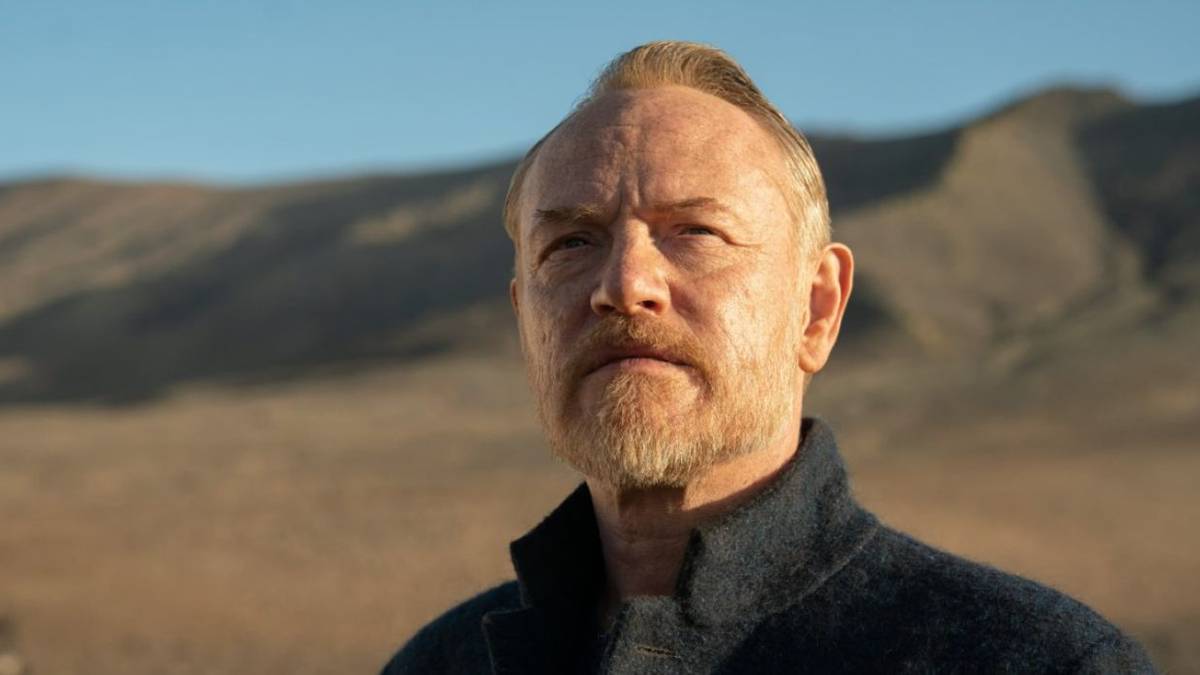 Apple TV's Epic Sci-Fi Series Succeeded by Ignoring the Books It's Based On
