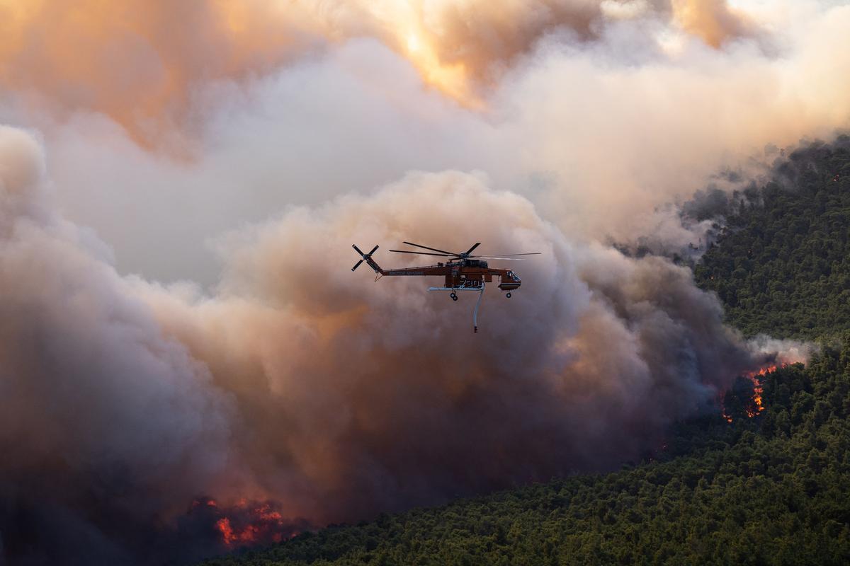États-Unis : des milliers de personnes évacuées en raison d’un incendie dans le nord-ouest du pays