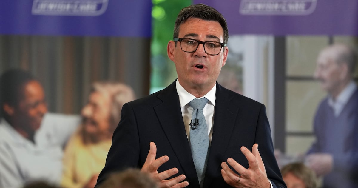 Palliative and social care needs fixing before assisted dying debate, PM says