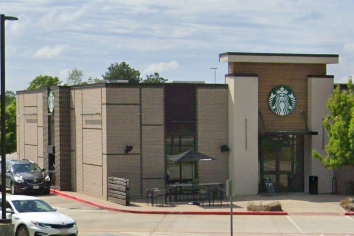 Oh No! 1 of Tyler’s 13 Starbucks Locations has Closed. Coffee Crisis has Begun