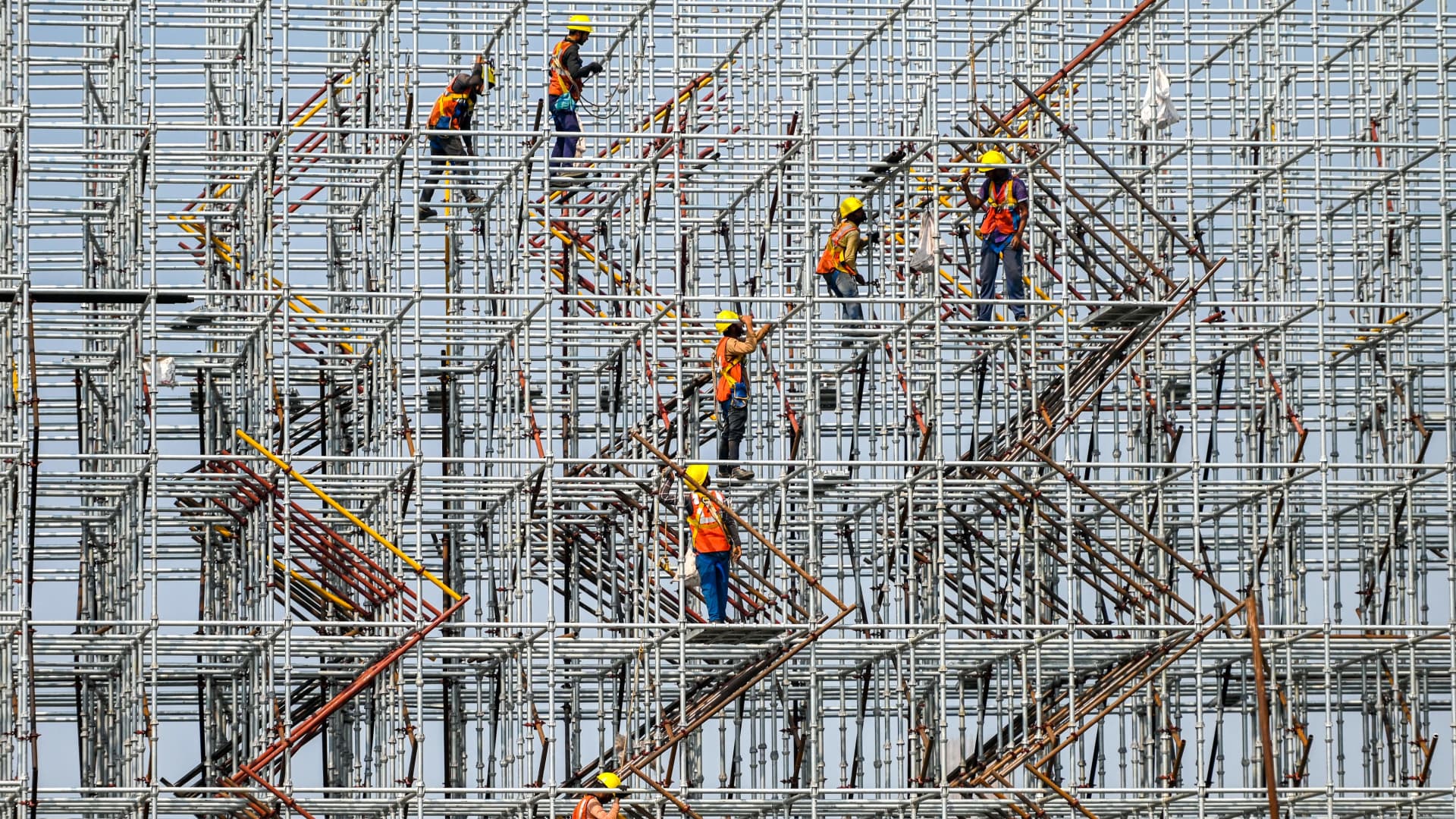 India bets on up to 7.2% growth next year, outpacing most major economies