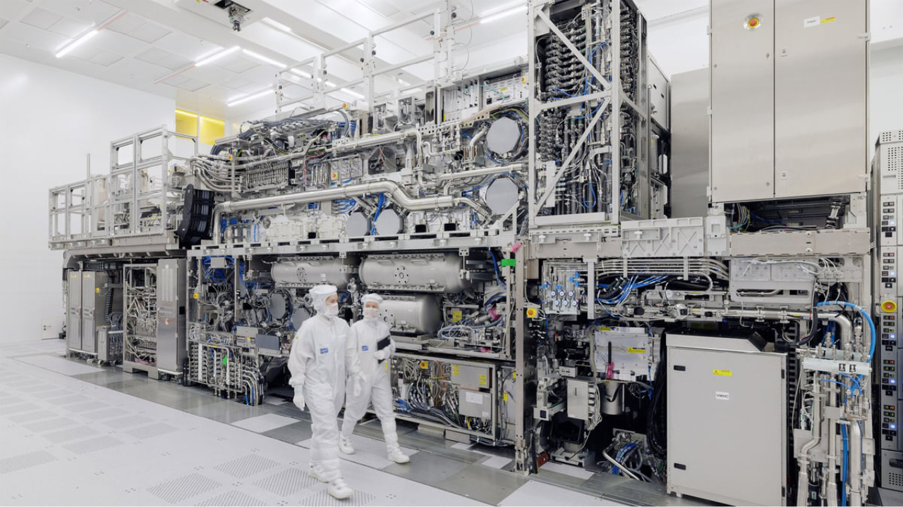 ASML issues 2026 forecast ahead of analyst estimates driven by AI demand