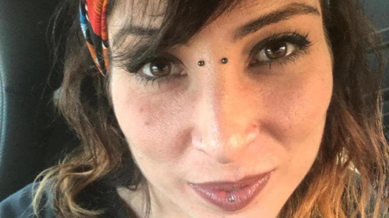 Cinzia Pinna, una tac sul corpo della donna uccisa. Sequestrato un telefonino a Ragnedda