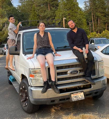 Single Premiere: Curling - "Precious Coffee Moments" (Royal Oakie Records)