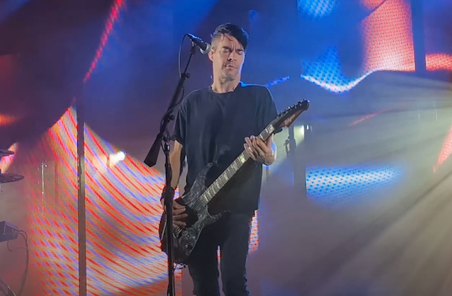CHEVELLE's PETE LOEFFLER: 'The Guitar Is Starting To Become More Of A Struggle To Write A Song With Than It Used To Be'
