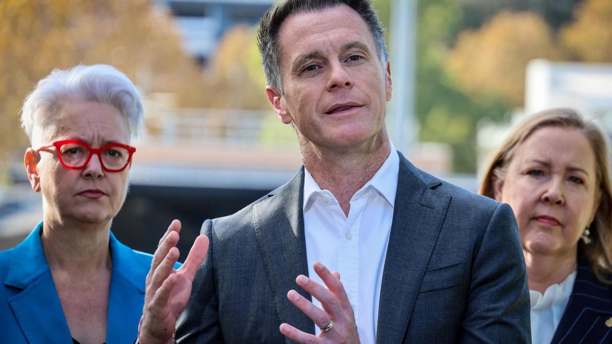 Road tolls across major Sydney roads to be cut after NSW government strikes billion-dollar deal with operators