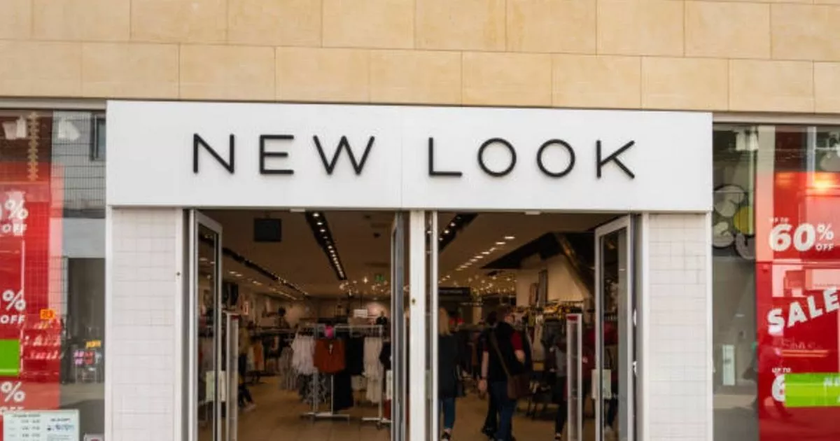 'Snuggly' £35 New Look jumper dress 'wraps around body like a cocoon'