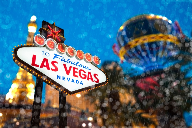 Las Vegas Visitor Numbers Fell 8% in 2025, Even as Casino Revenue Grew 1%