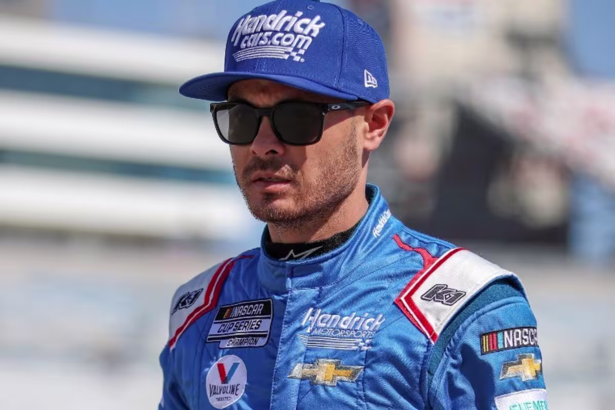 Comment on NASCAR Insider Accuses Kyle Larson of Sabotaging Denny Hamlin’s Championship Hopes by Dennis Miller