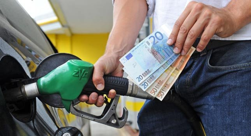 Nafta s’lëviz, benzina e pëson sot rritjen e çmimit në Kosovë