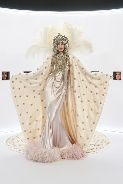 Haute Couture Paris, the aesthetic hyperbole of Alessandro Michele for Valentino