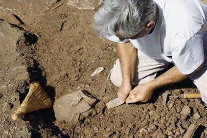 Cyprus: Bronze Age building, tombs unearthed in Erimi dig