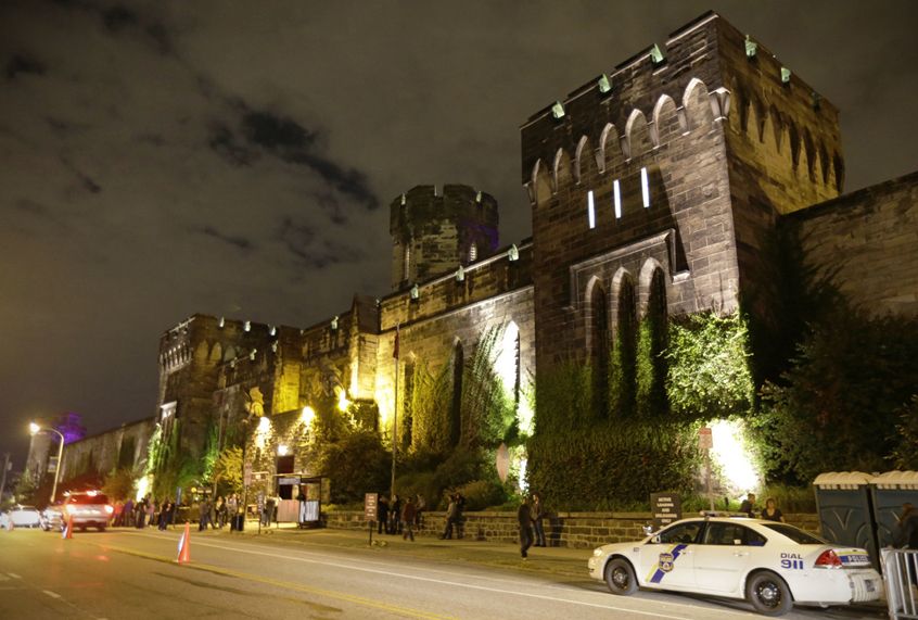 I found love in a haunted prison