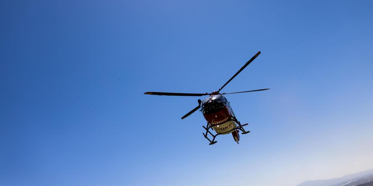 Tödlicher Unfall in Bayern: Motorradfahrer stirbt nach Zusammenstoß mit Lkw