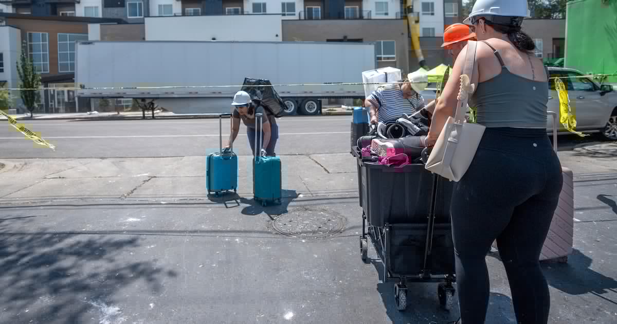 Residents at burned-out Midvale building say they were misled by management