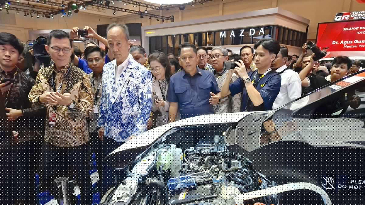 Di Balik Target 850 Ribu Mobil, Ada Strategi Besar Pemerintah