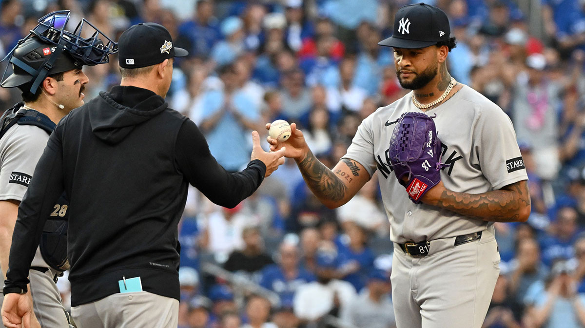 Aaron Boone explains removing Luis Gil early in Game 1 vs. Blue Jays