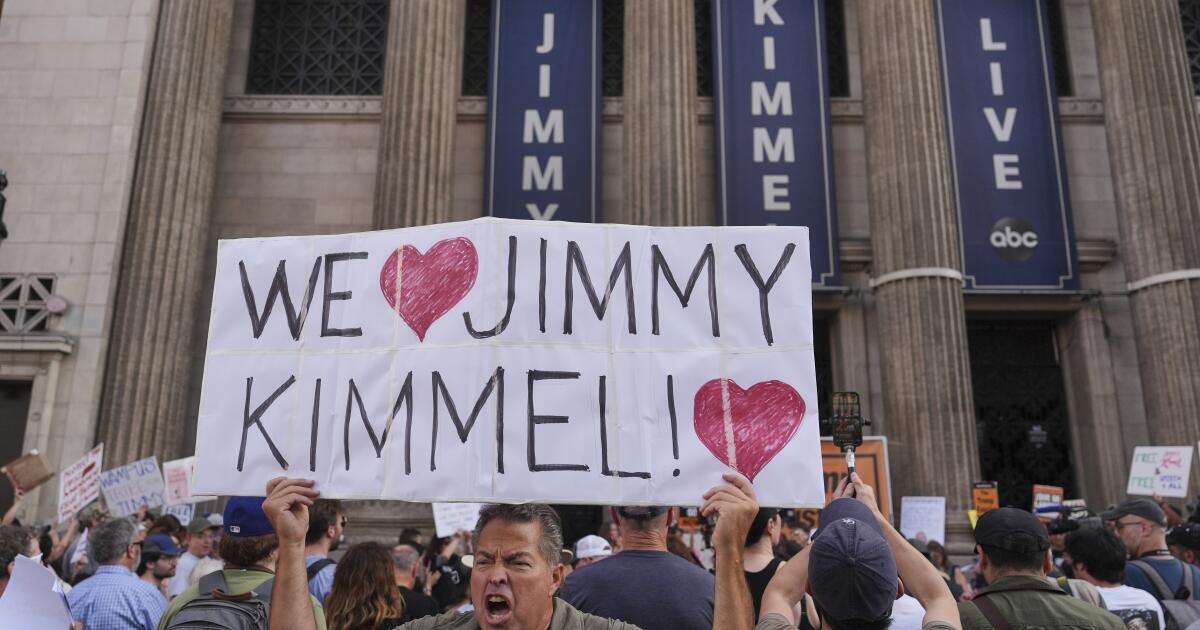Chabria: Please, Jimmy, don't back down. Making fun of Trump is your patriotic duty